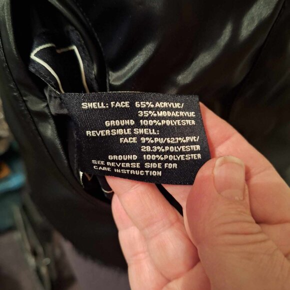 Reversible Fake Fur Vest - Picture 6 of 9